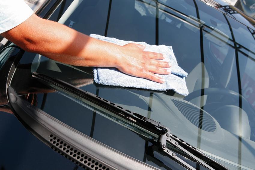 Cleaning Window Car Wash