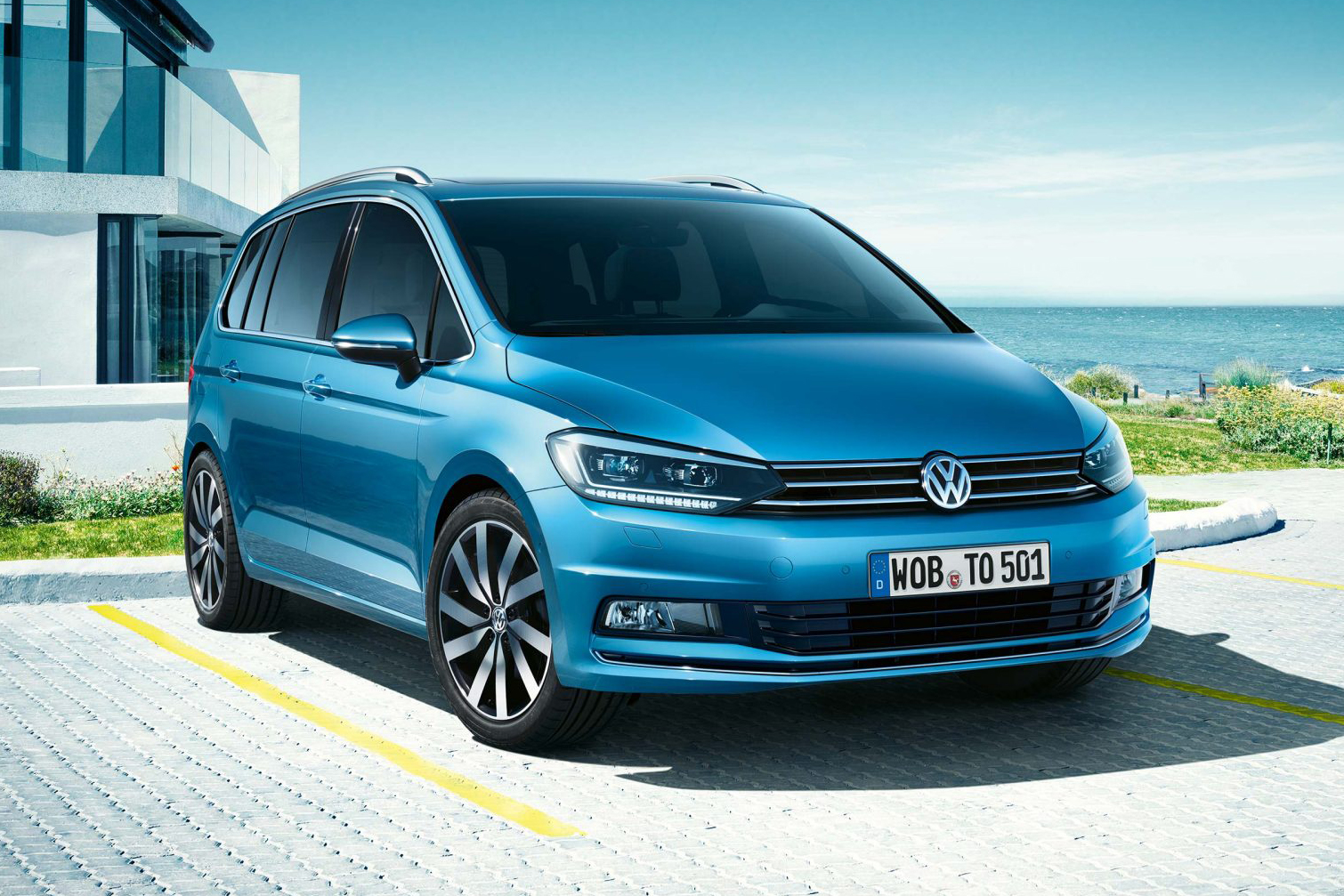 Vergleich Vw Sharan Und Vw Touran Sixt Neuwagen